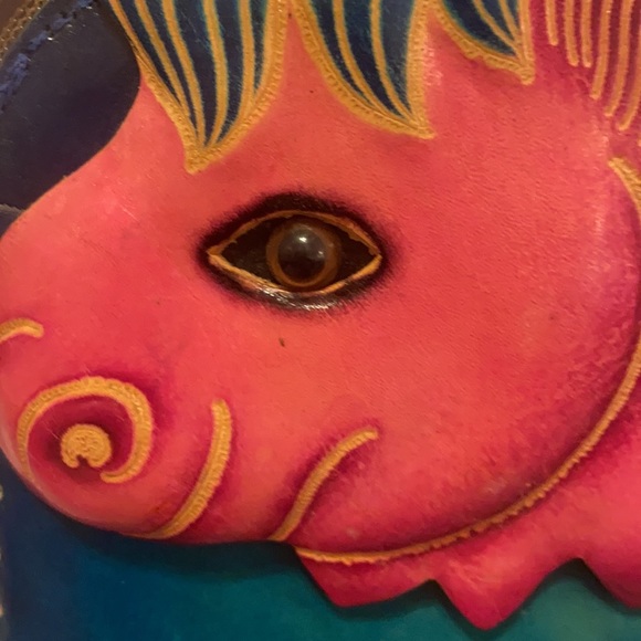 Satchel - Picture 3 of 8